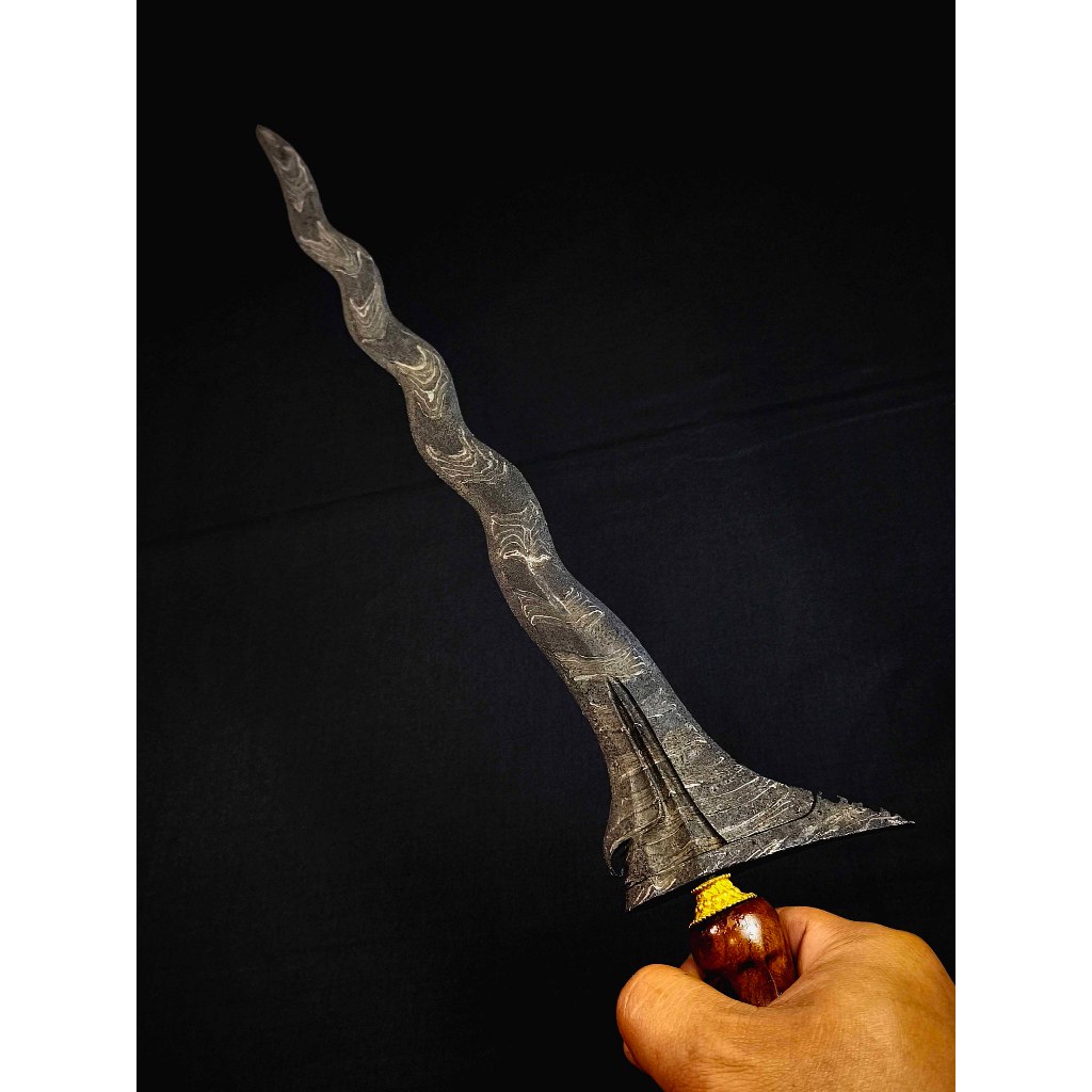 KERIS SABUK INTEN LUK 11 Pamor Toya Mambeg