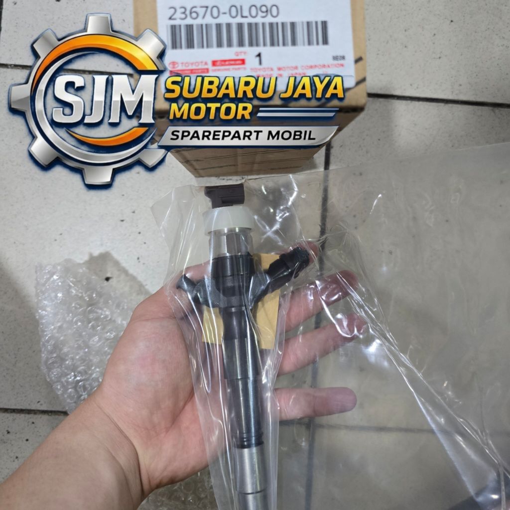 Nozzle Injektor Toyota Hilux Innova Fortuner 2500cc Diesel 2KD 23670-0L090 Original DENSO