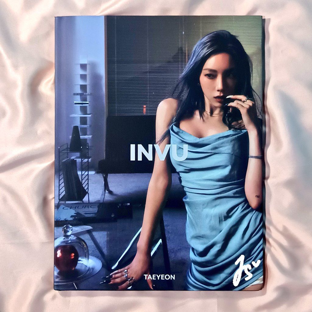 SNSD / Girls' Generation Taeyeon INVU Limited Album