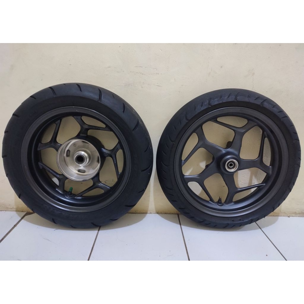 Sepasang Velg Honda PCX 160 Original Copotan Motor Bonus Ban D/B