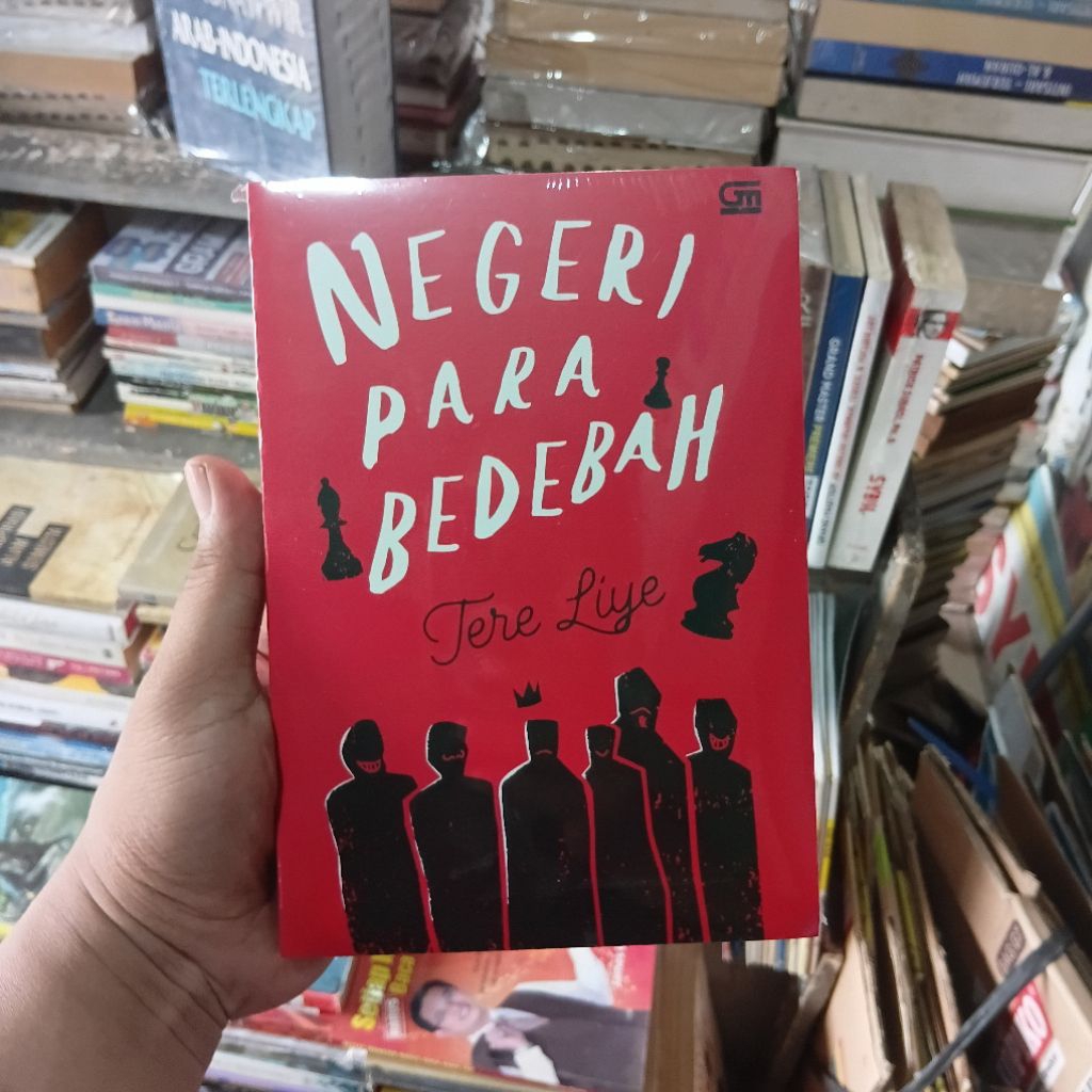 BUKU BEST SELLER NEGERI PARA BEDEBAH