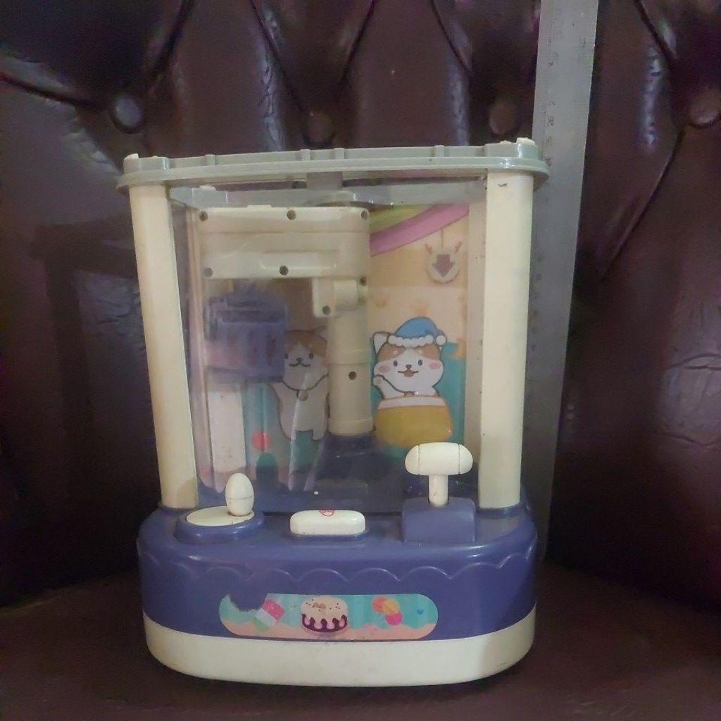 Mini Claw Machine