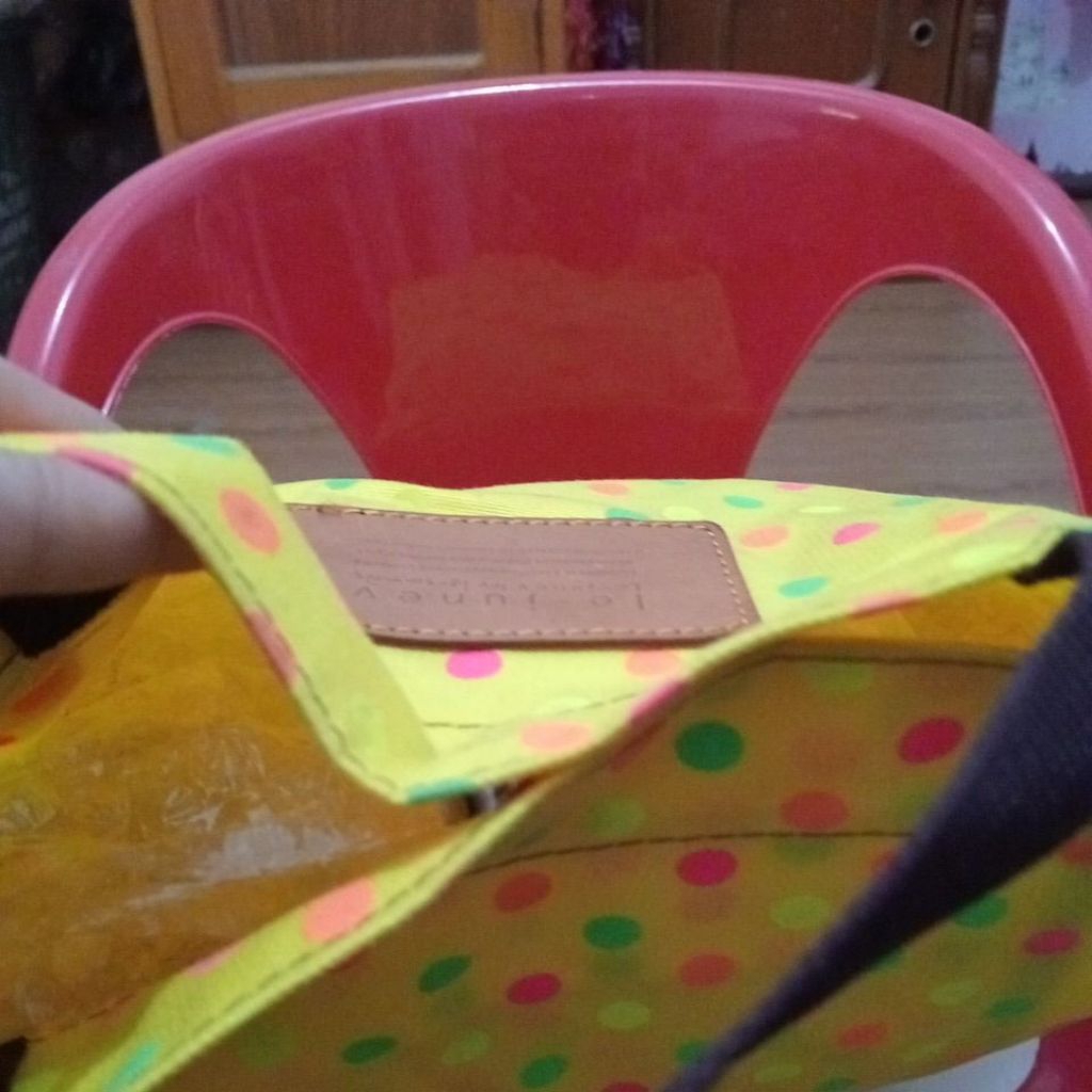 Tas Jinjing Wanita Monza