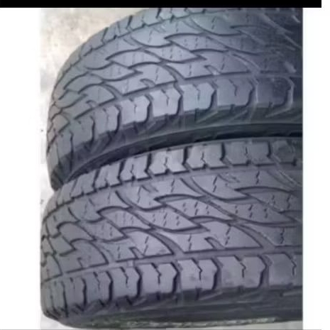 Ban mobil Copotan real ukuran 265/70 ring16 BRIDGESTONE