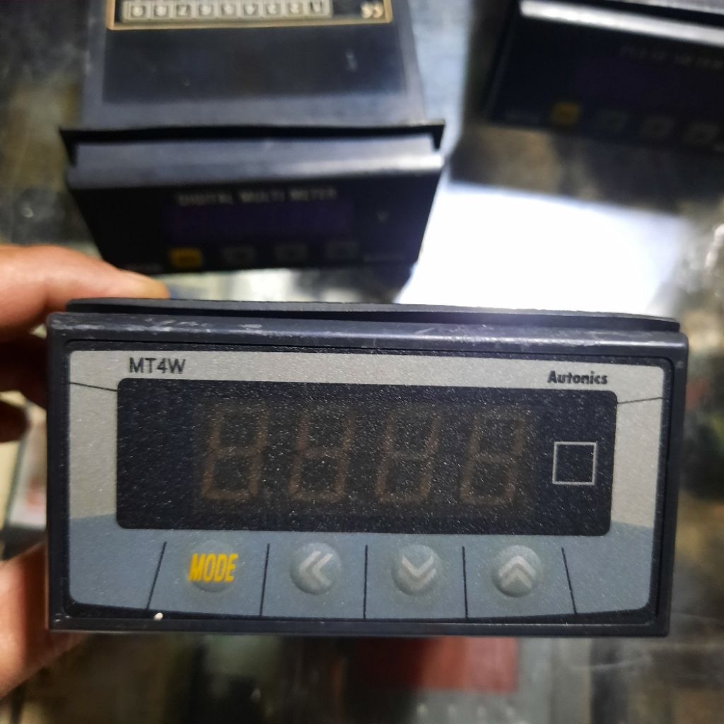 PANEL METER AUTONICS MT4W-AV-4N panel meter digital autonics mt4w