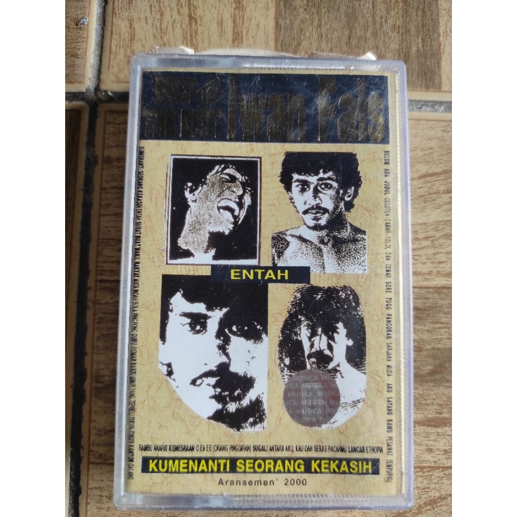 kaset pita best of the best IWAN FALS