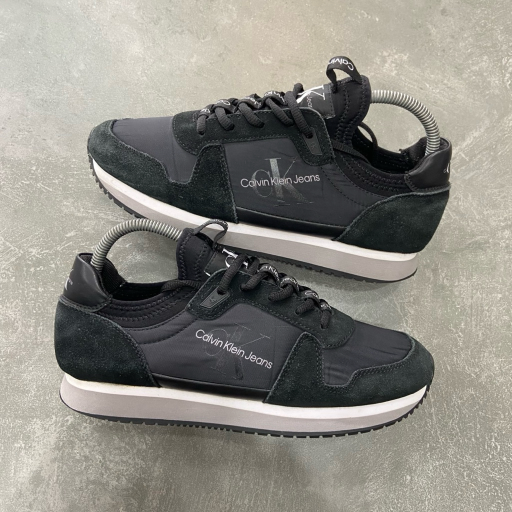 [Size 40] Rare Calvin Klein Fashion Sneakers Black White Second Original Kondisi Mulus Nominus Used 