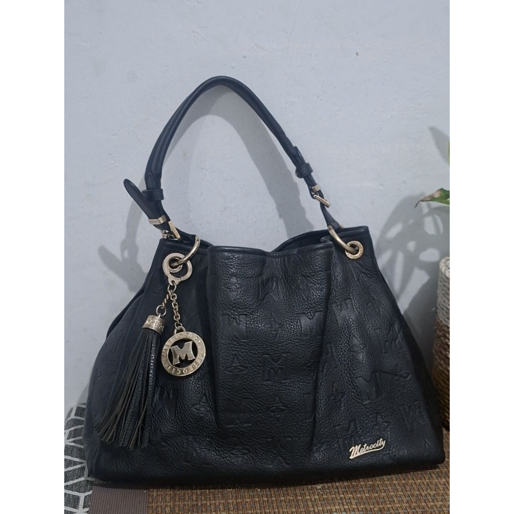 Metrocity shoulder bag