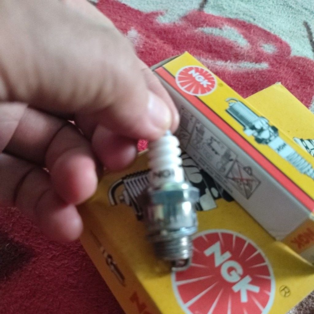 busi mesin senso ngk,busi mesin potong rumput