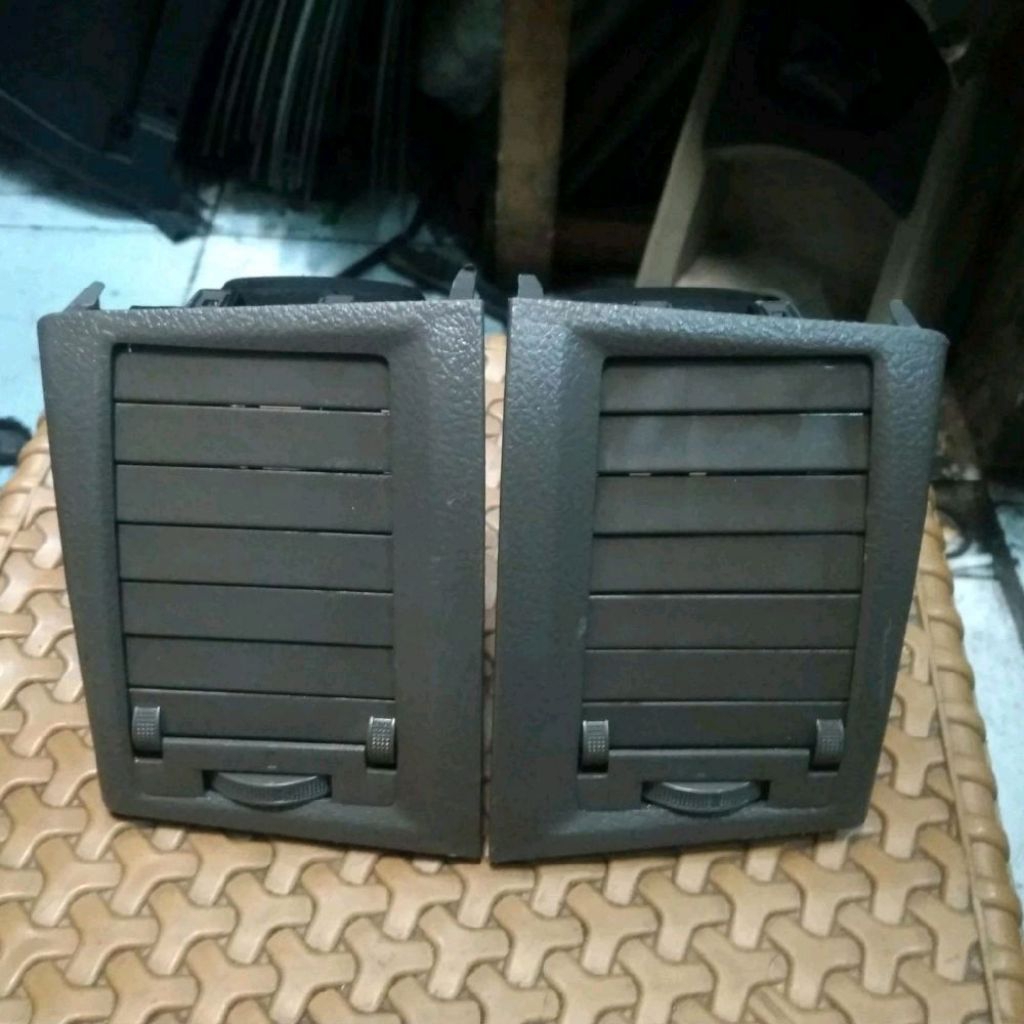 kisi kisi AC samping rush Terios original