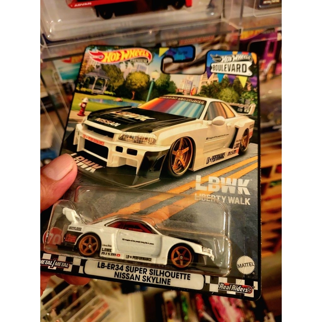 HOT WHEELS R34 WHITE BOULEVARD