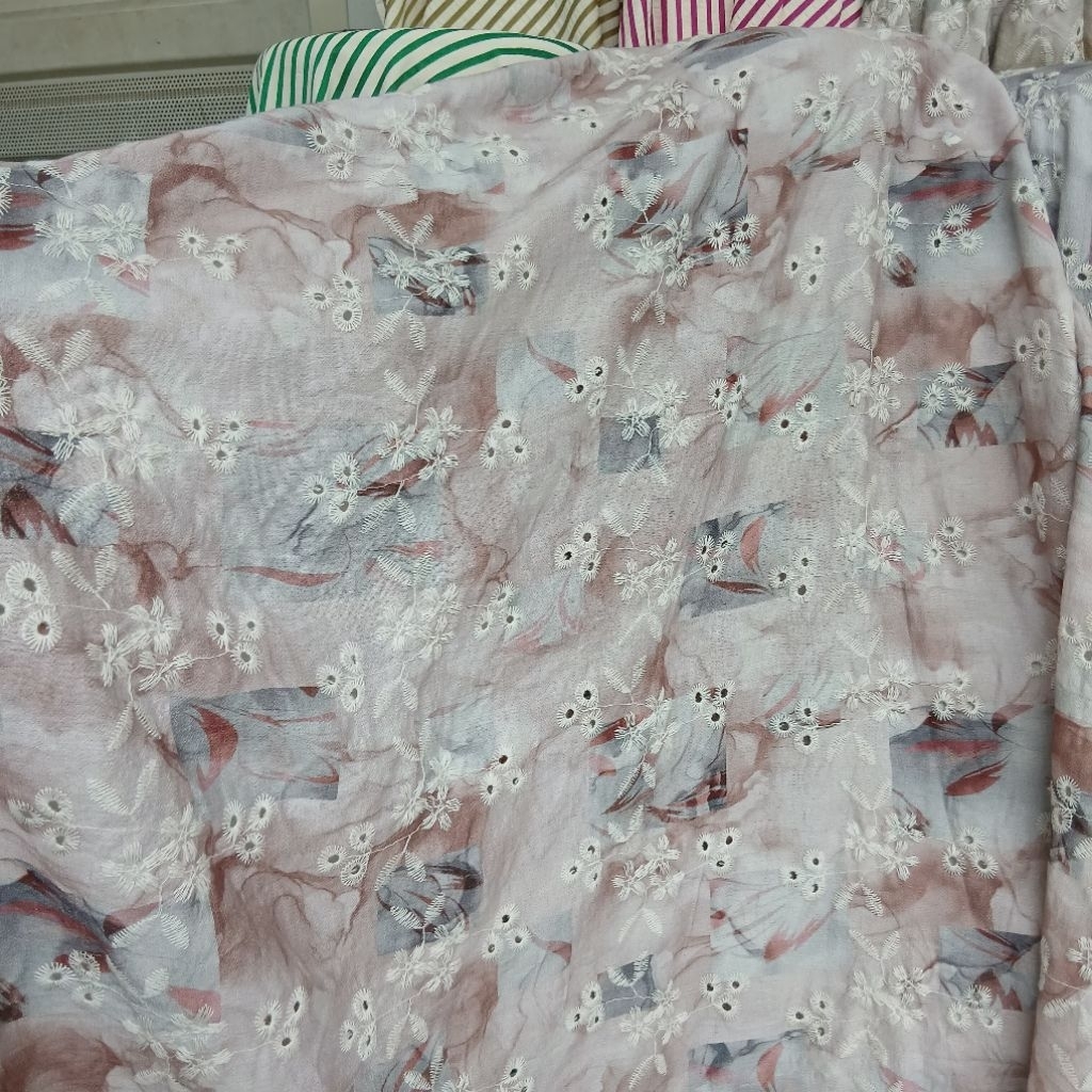 Kain bahan katun bordir bolong polo linen / Kain katun bordir bolong polo linen premium import