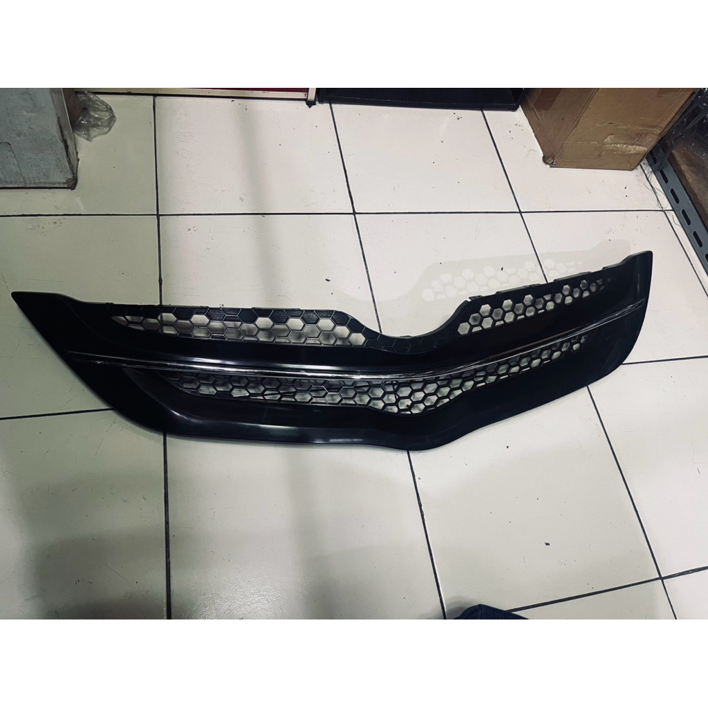Grill vios 2007 - 2012 model ori