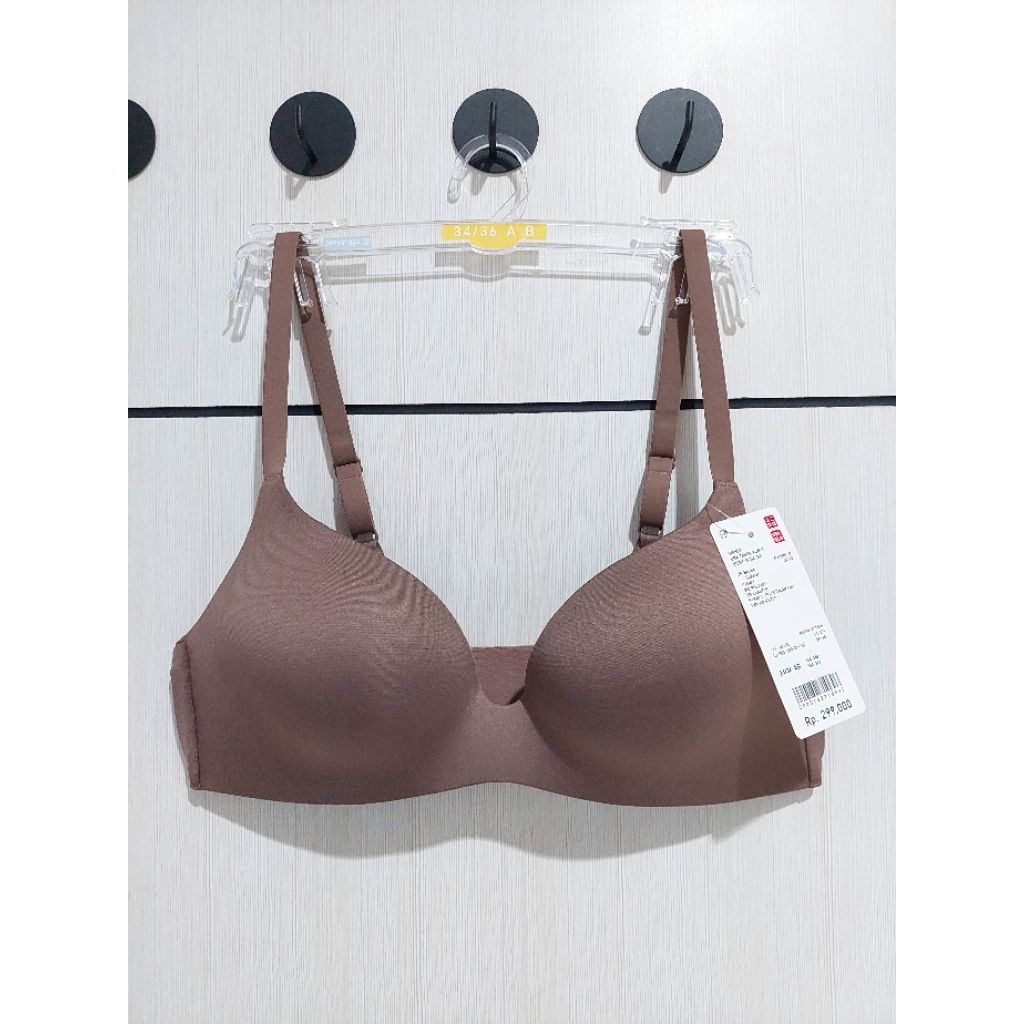 Bra 3D hold wireless uniqlo