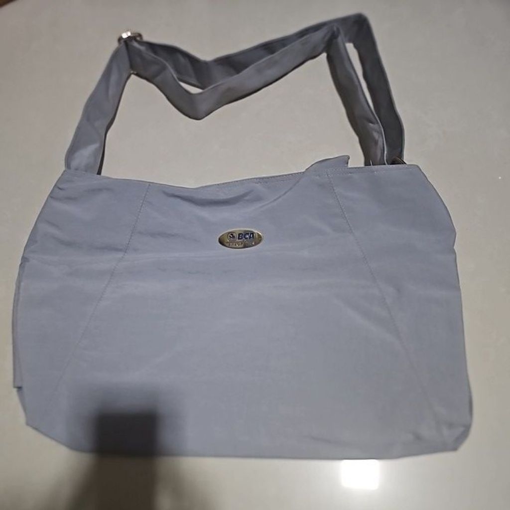 tas selempang clutch BCA prioritas
