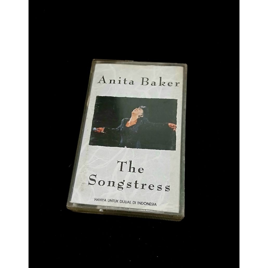 Kaset Pita ANITA BAKER - The Songstress || Cover No Coretan | Ada Tempelan Stiker