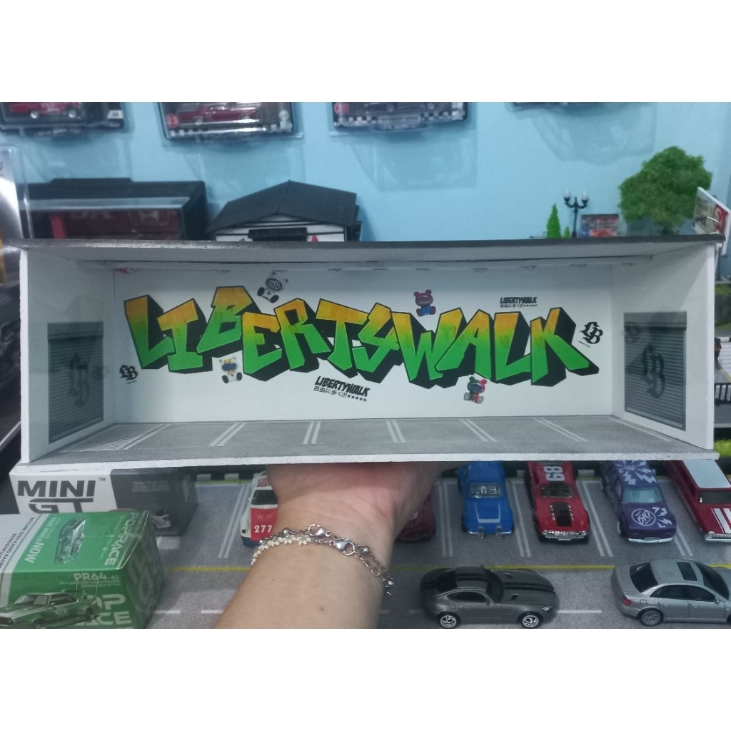 Diorama Garasi 1:64