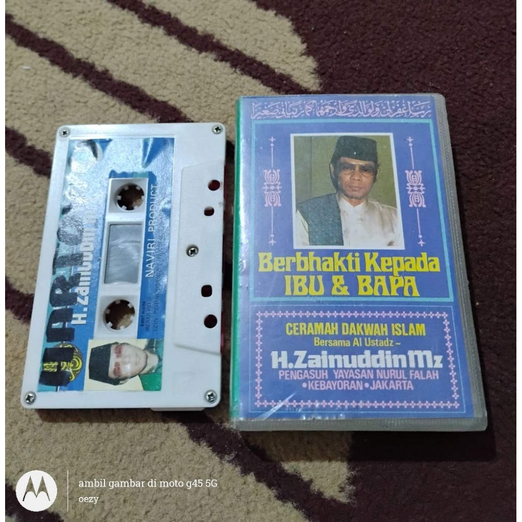 Kaset pita KH Zainuddin MZ - berbakti kepada ibu & bapak
