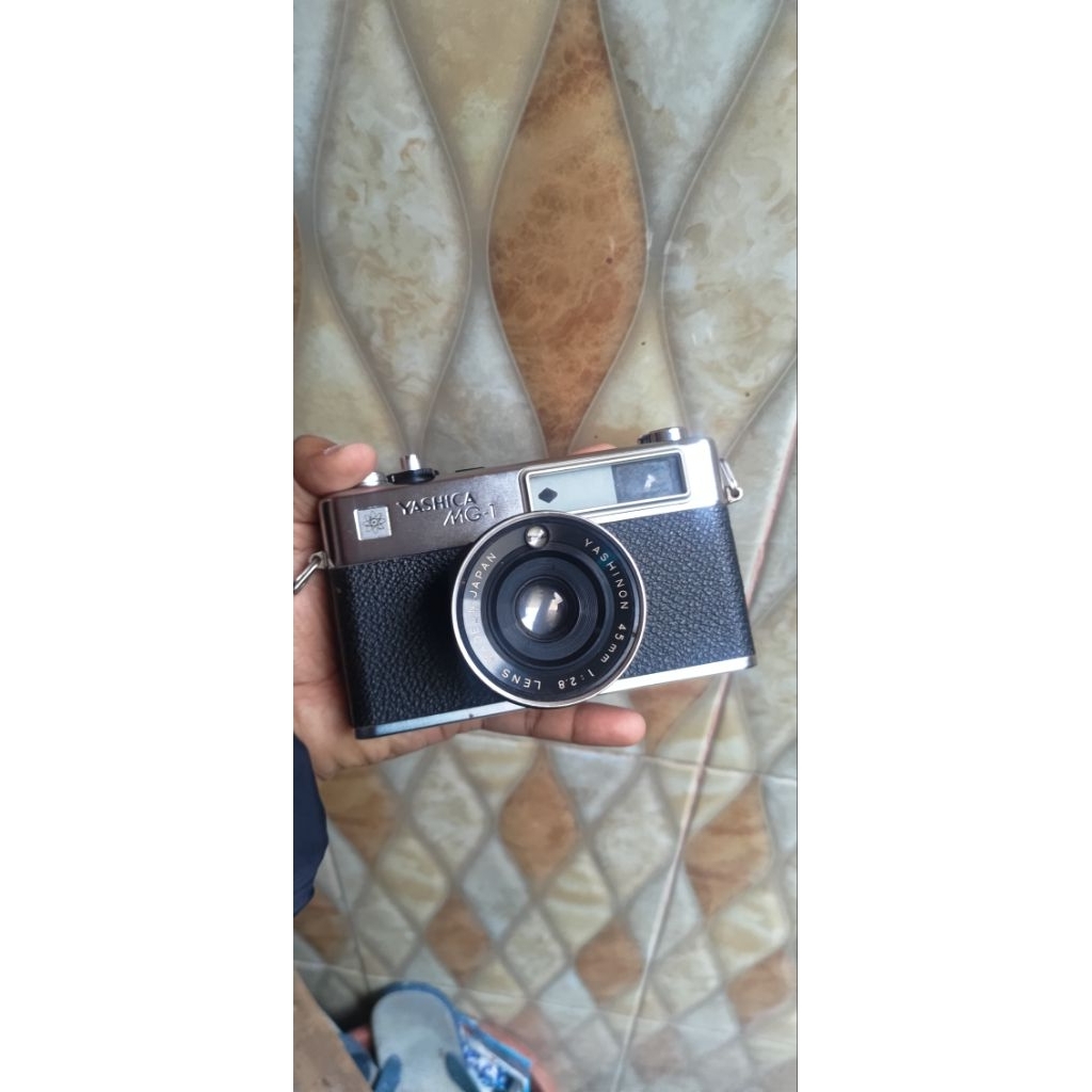 kamera analog yashica MG1
