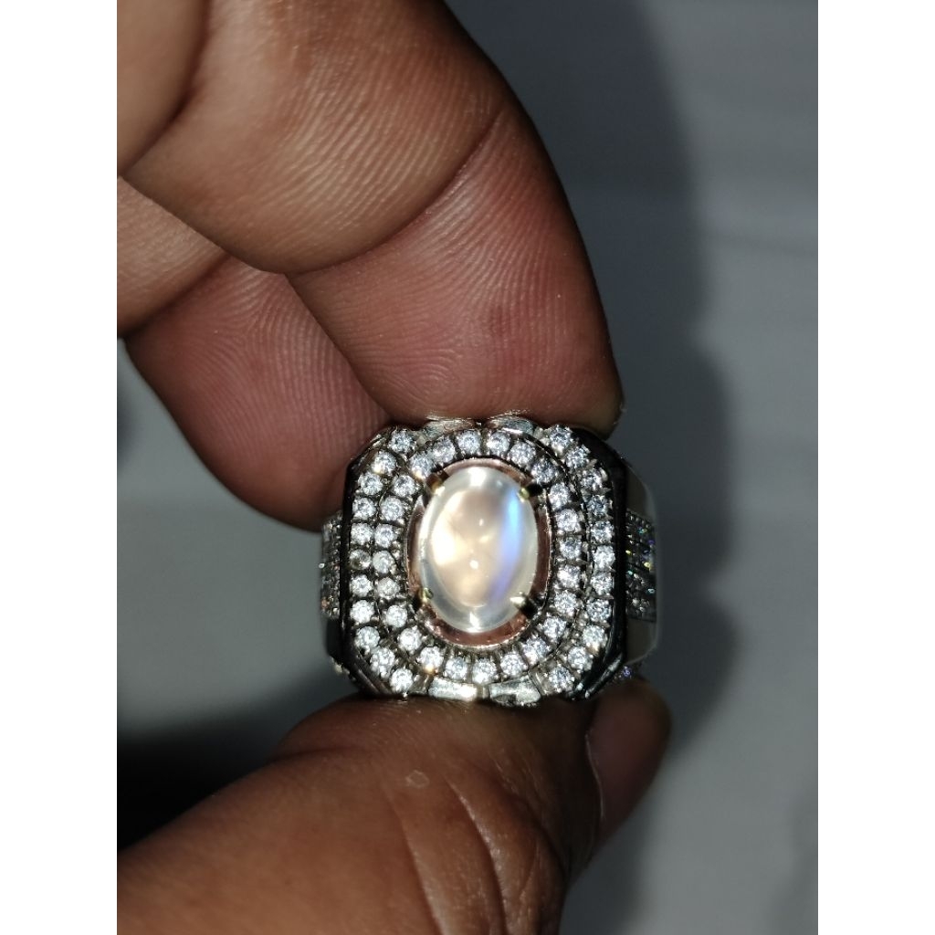Natural moonstone srilanka