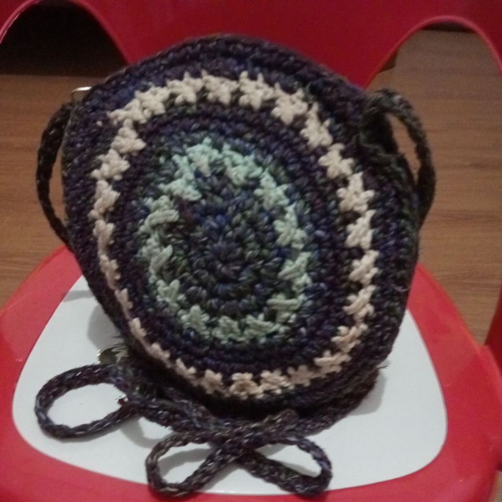 Tas Sling Rajutan Tali