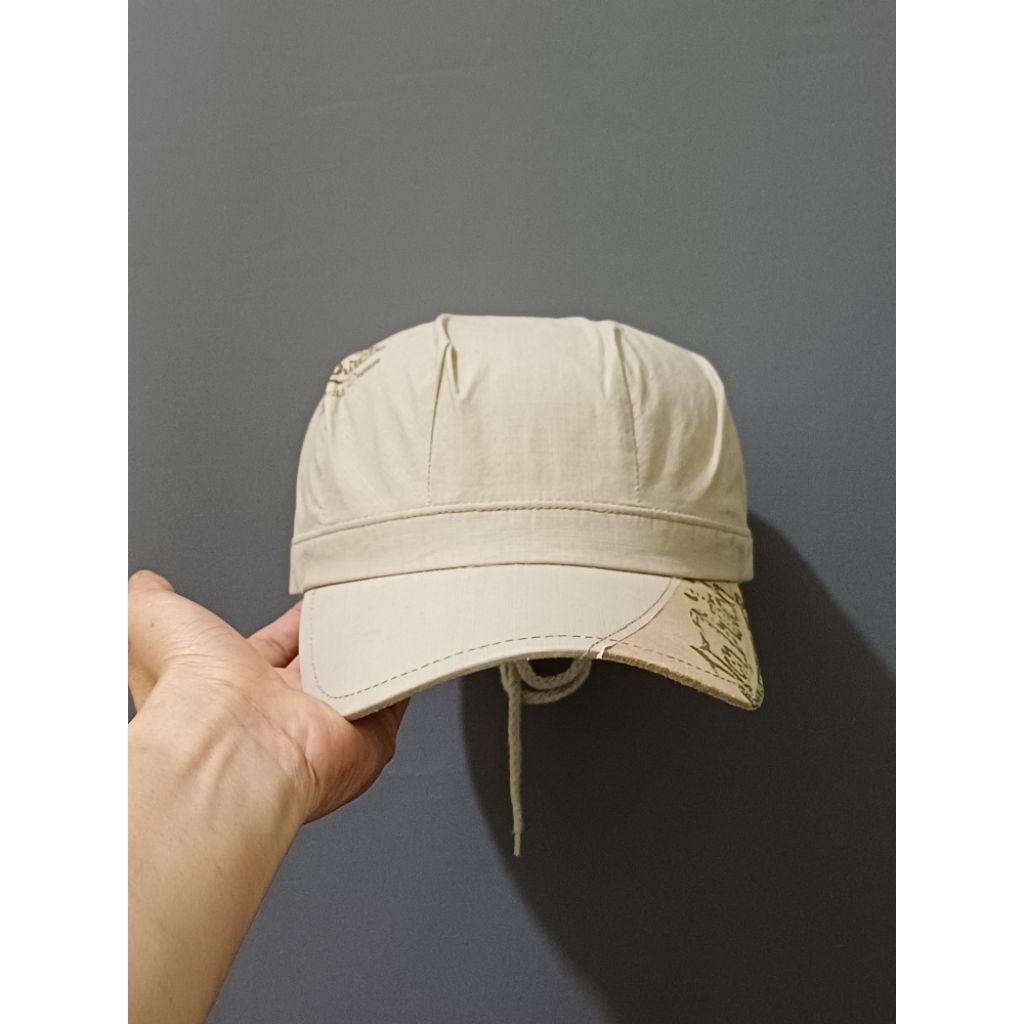 topi Von Dutch second