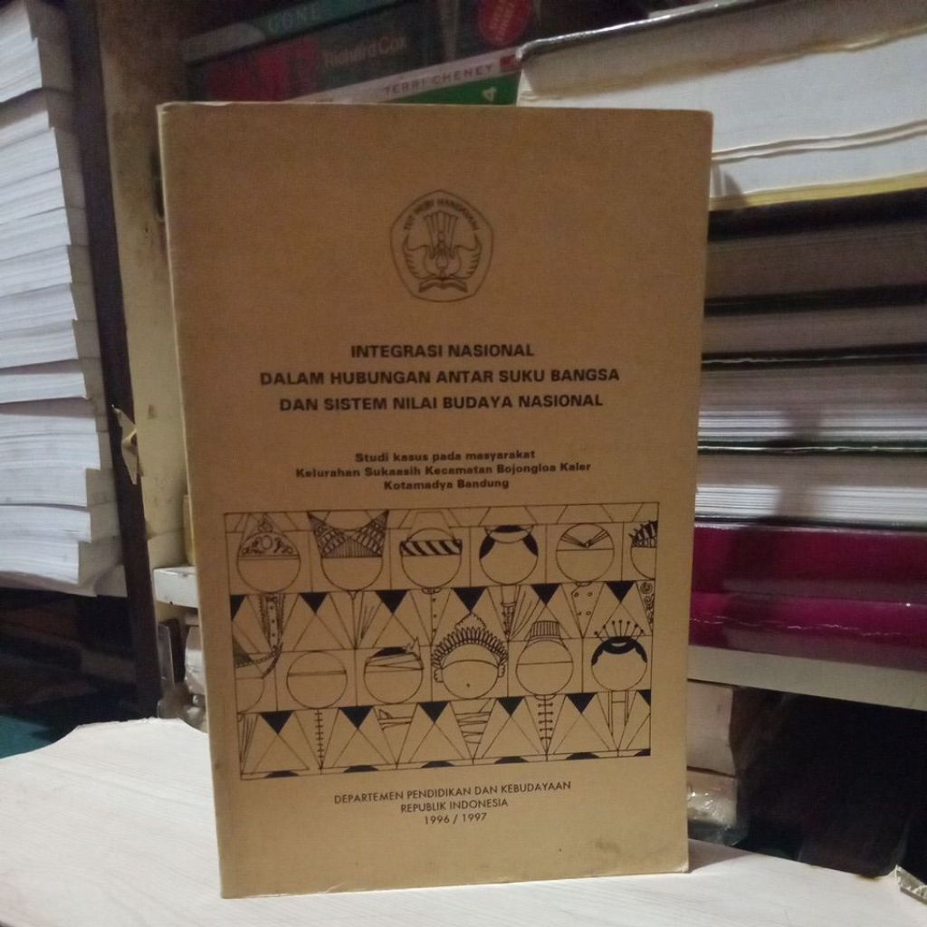 buku integrasi nasional dalam hubungan antar suku bangsa dan sistem nilai budaya nasional#Rak 4a