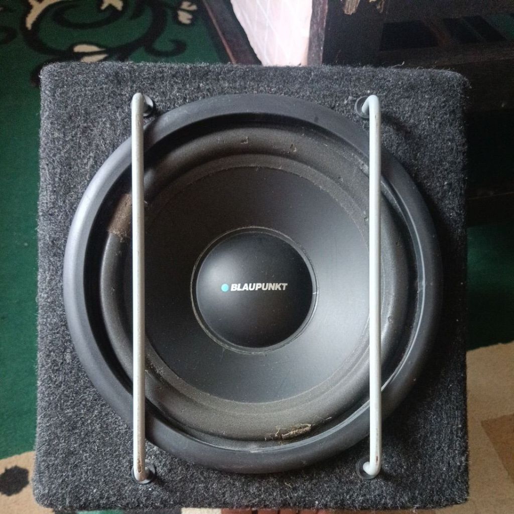 Subwoofer Aktif Mobil /rumah Blaupunkt GTb 8A 8" (Second/Bekas) - Bass Mantap & Kompak