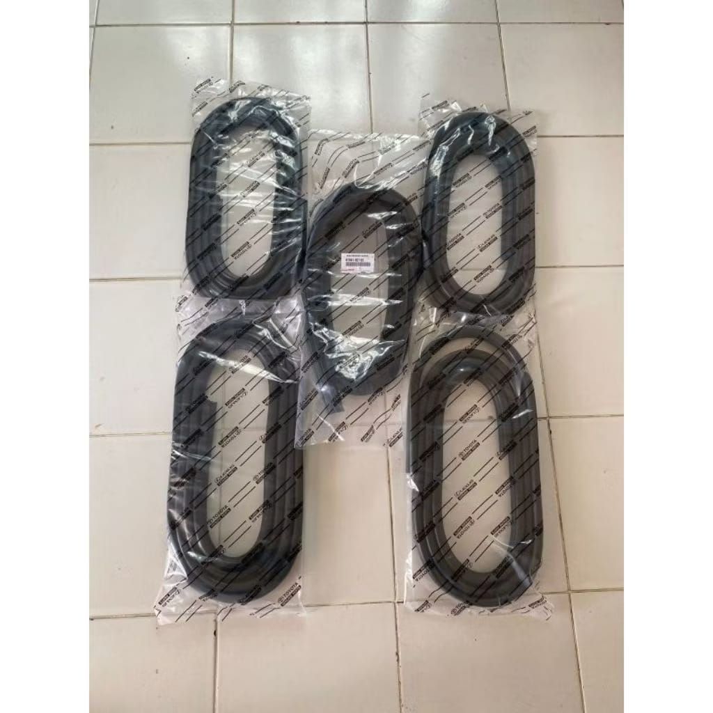 KARET PEREDAM BODY PINTU MOBIL AVANZA XENIA VVT-I LAMA 2004-2011 ORIGINAL FULLSET 5PCS