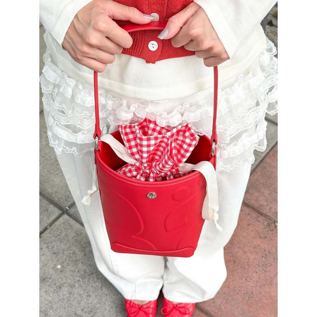 RALLY Picnic Edition Bucket Bag Strawberry Jam Red