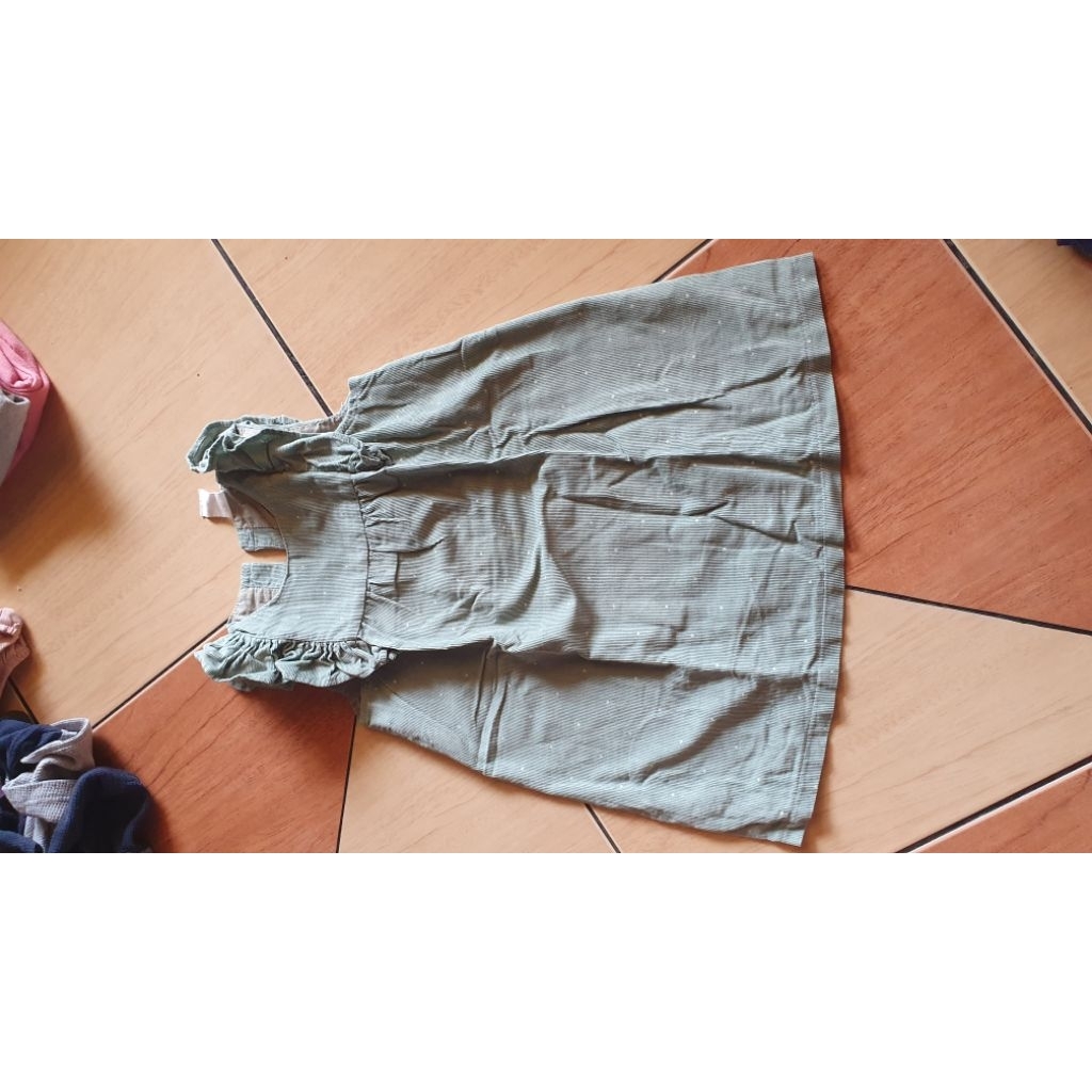 preloved h&m baby dress bayi anak perempuan 12-18 bulan