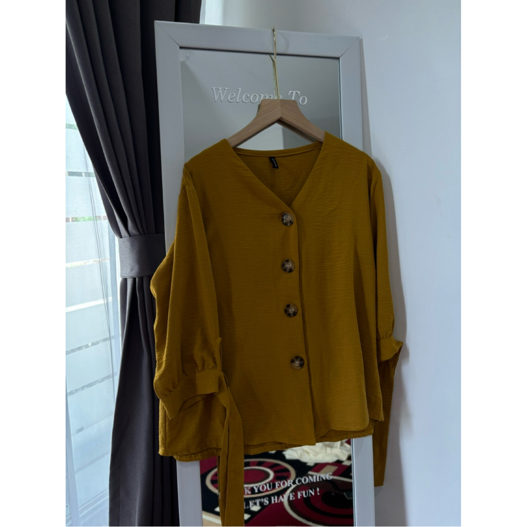 [PRELOVED] BLOUSE ATASAN KERJA SEMI FORMAL TIMELESS TOP TWINKLE