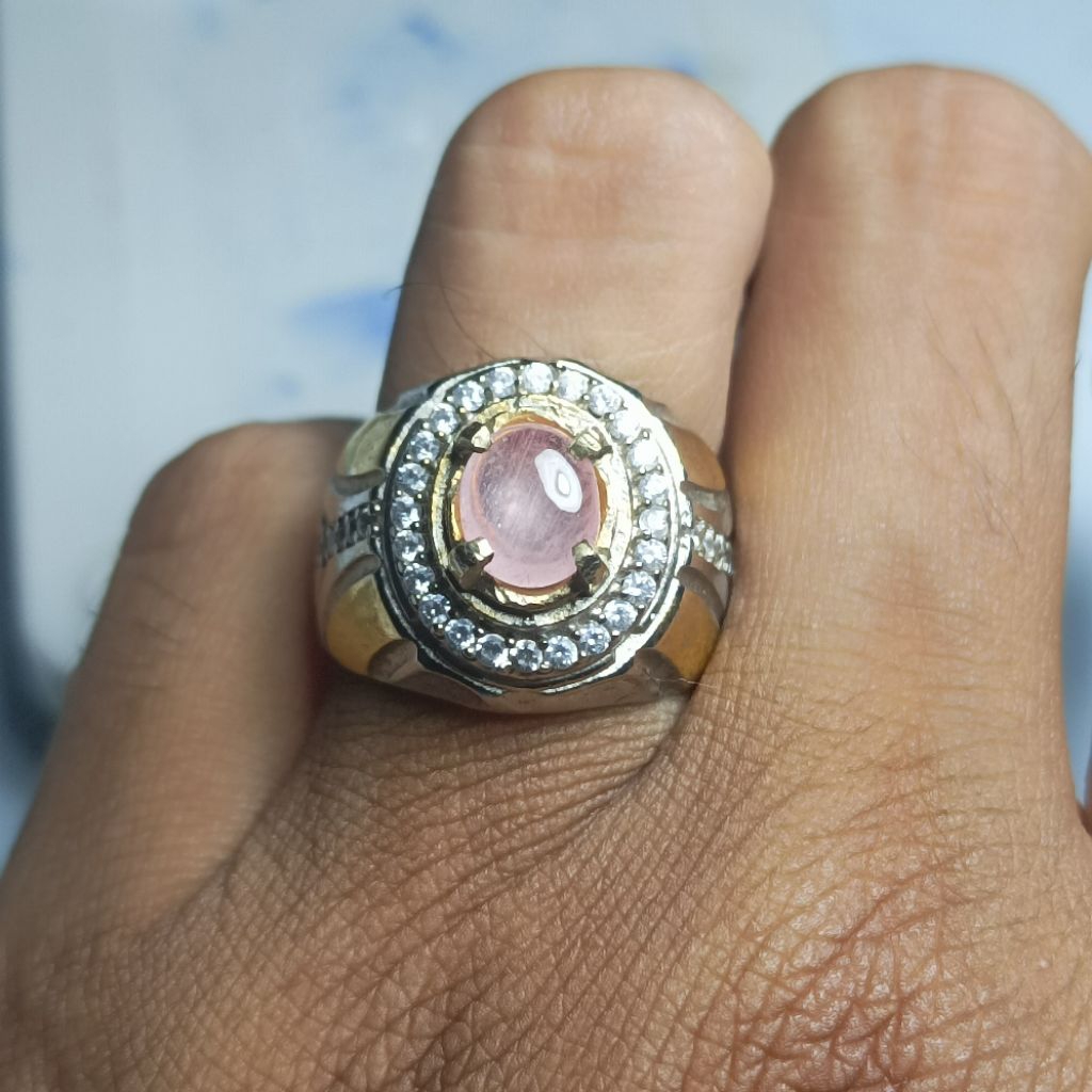 Natural Pink Sapphire + memo.