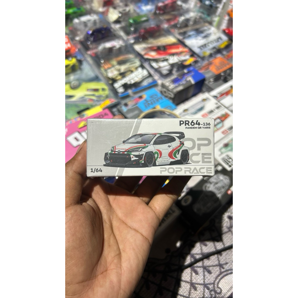 POP RACE Gr yaris putih