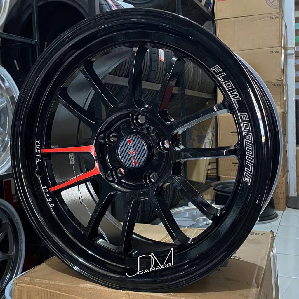 velg venom 5 YUSTA r17 lebar 8 pcd 5x114,3 et 40 velg mobil ring 17 pnp mobil Innova reborn venturer