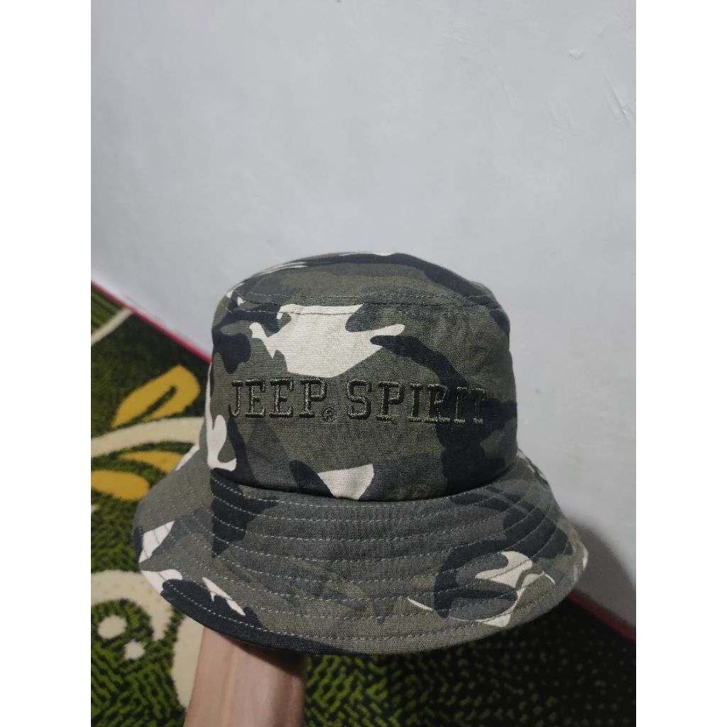 Topi Bucket Hat Jeep Spirit Camo