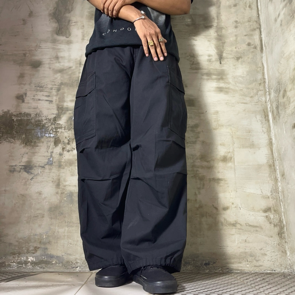 GU - SUPER WIDE CARGO PANTS BLACK