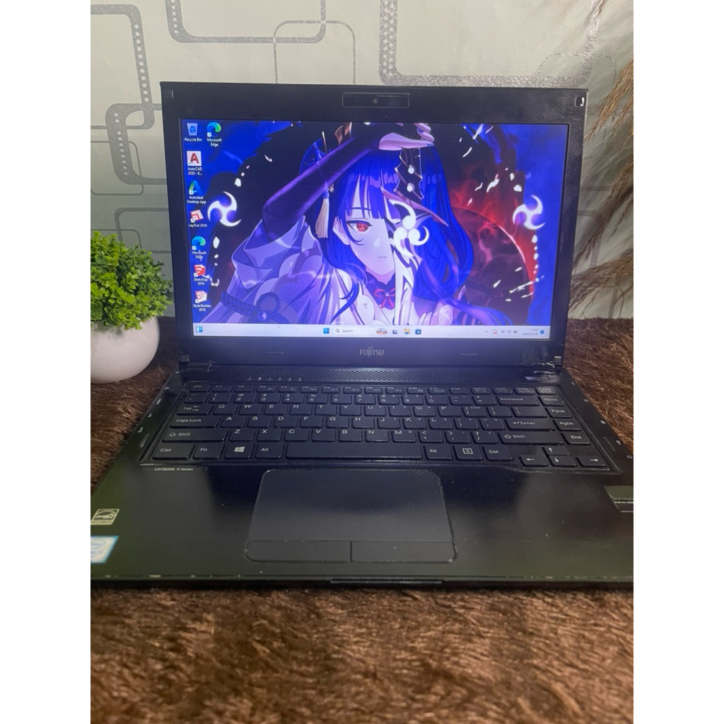 Laptop Bekas Fujitsu U 536, Core i7Gen6, Ram 8GB, SSDM2 128GB, Murah