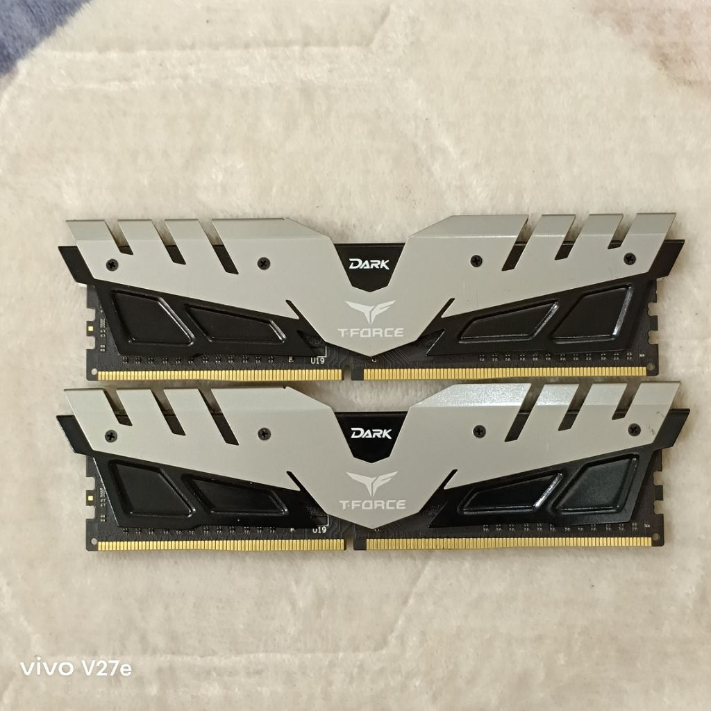 RAM PC GAMING 8GB KIT (2X4GB) 2400 TEAM