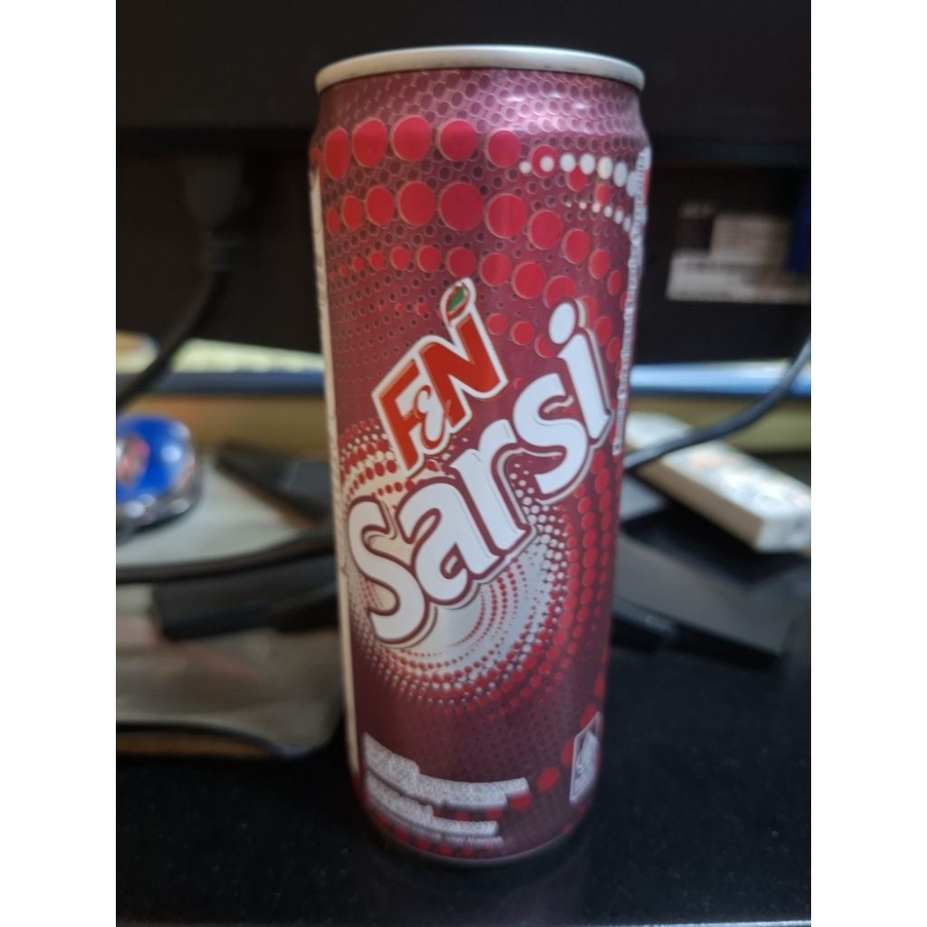 F&N Sarsi Minuman Berkarbonisasi Berperisa Sarsaparilla 325ml ( 1kaleng)