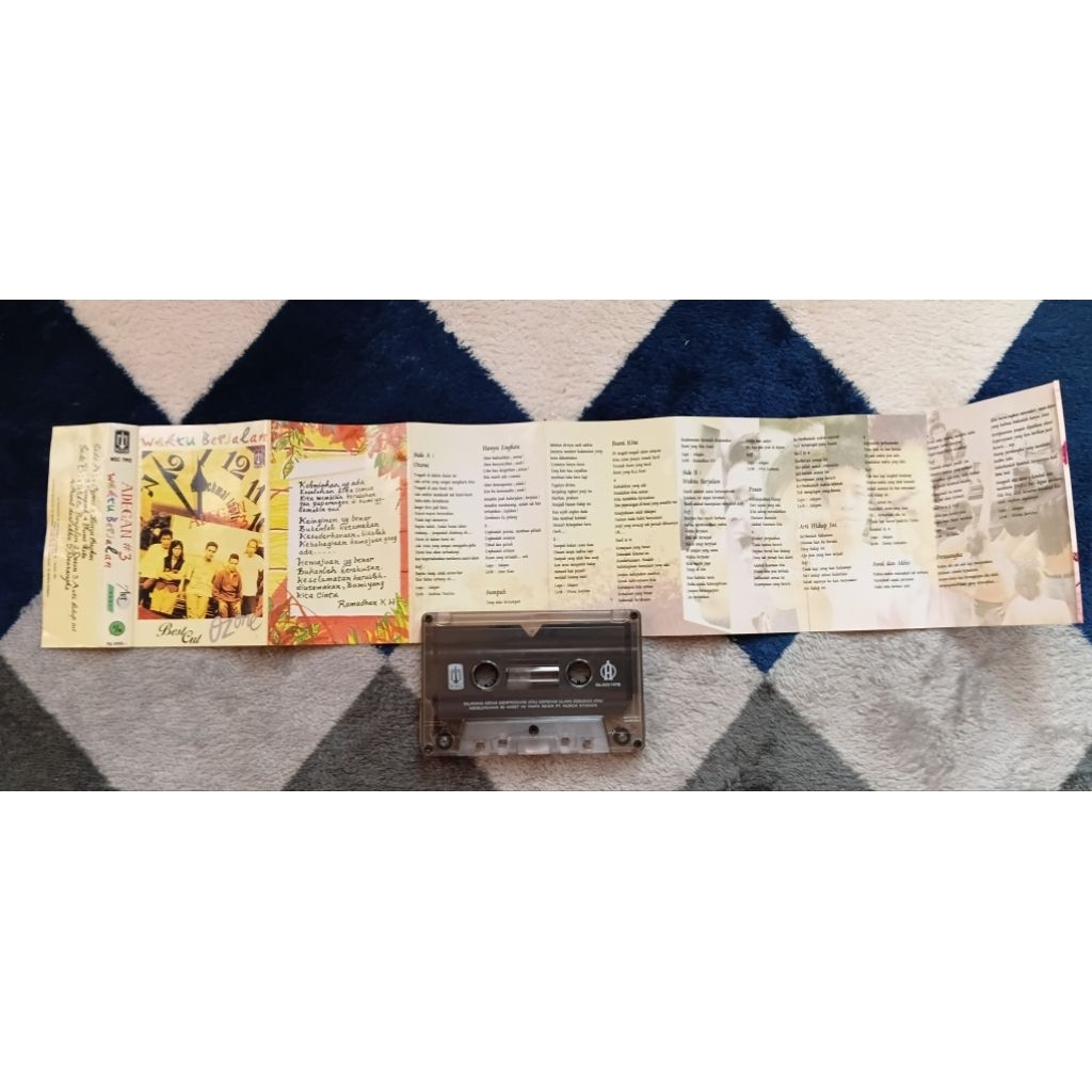 kaset pita Adegan 3 album Waktu Berjalan