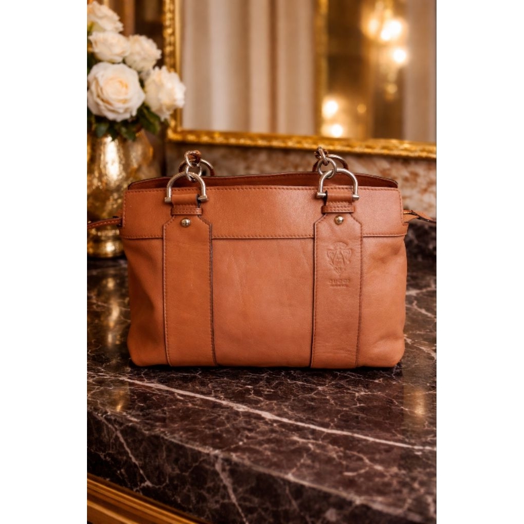 Tas Guccii coklat totebag