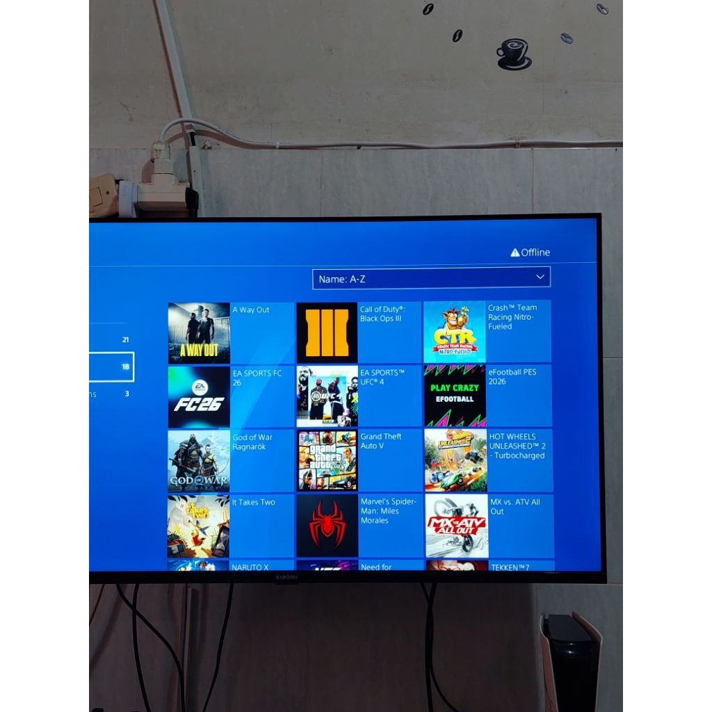 PS 4 fat hen 500gb ,, second like new,, normal no minus, include offline game