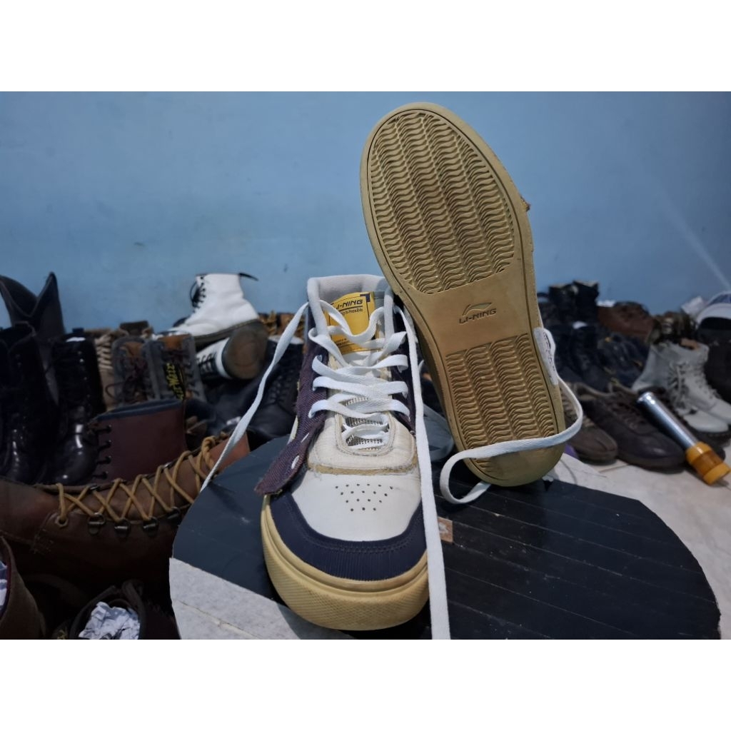 Sepatu Second Li-Ning Size 41 Counterflow