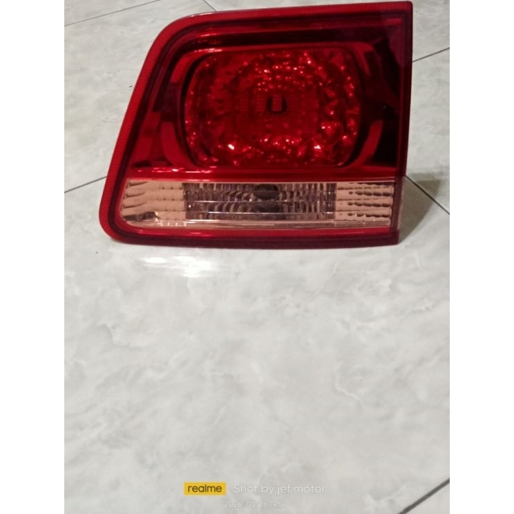 lampu bagasi toyota fortuner 2005