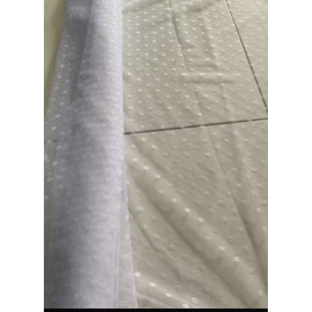 tirai bahan tile polkadot