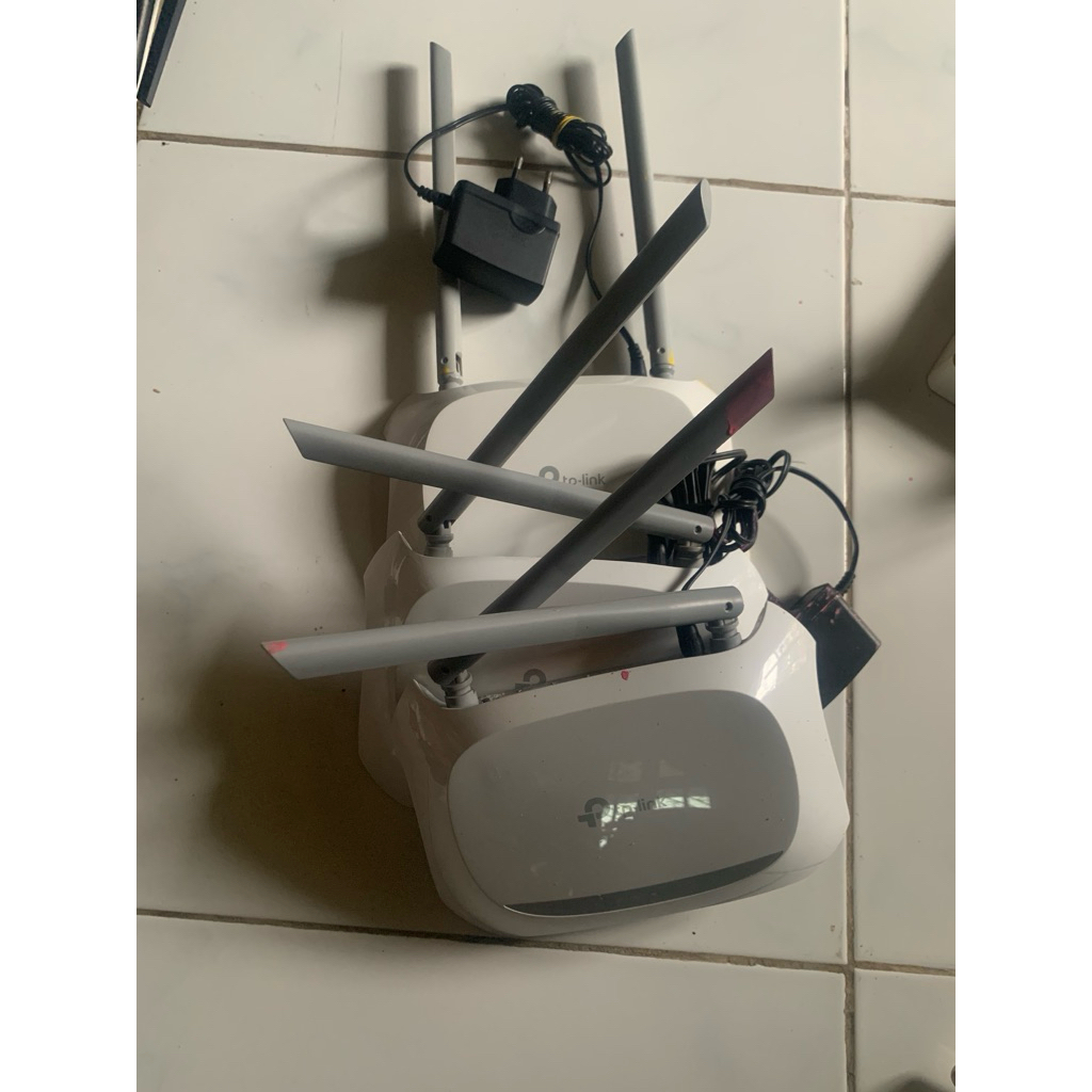 TP LINK TL-WR840N bekas