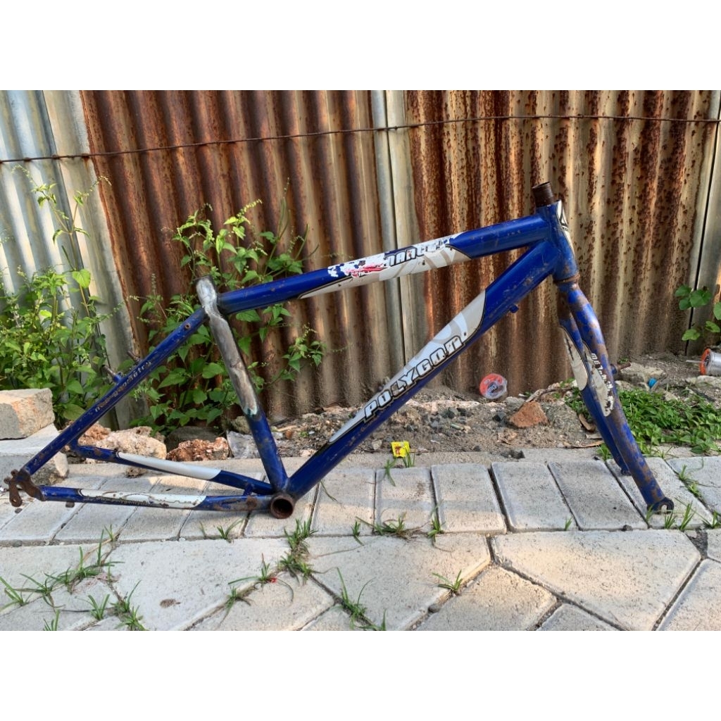 frame fork sepeda Polygon monarc roda 26 size 17 bekas