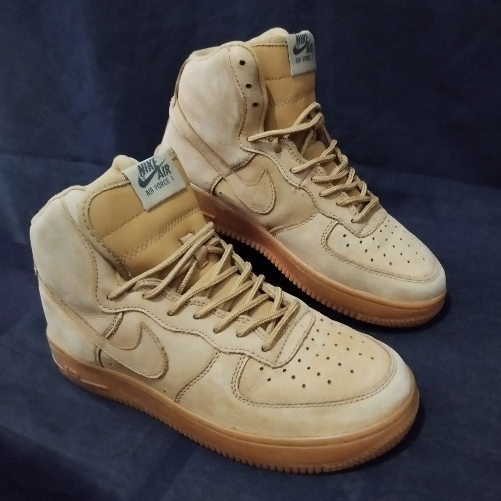 sepatu nike AF 1 kulit, size 37,5/ insole 23,5 cm