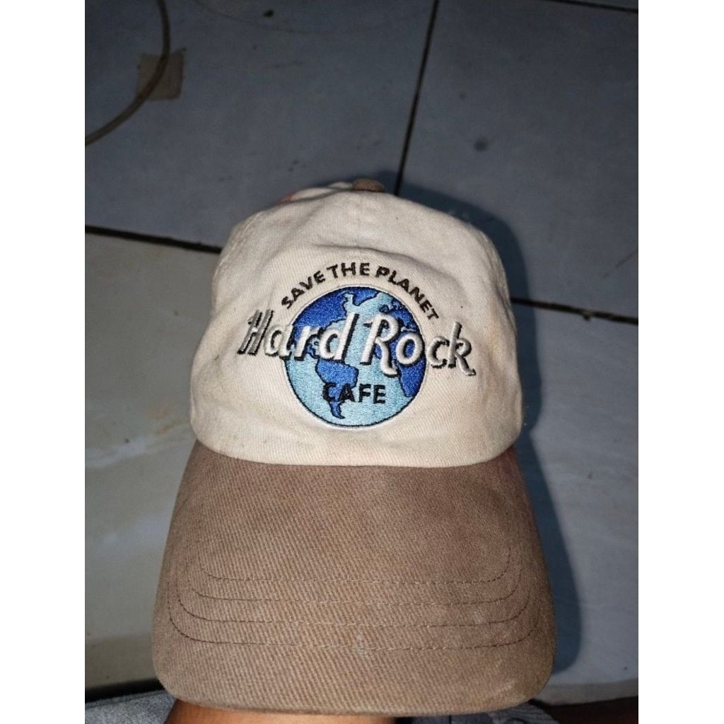 VINTAGE CAPS HARD ROCK CAFE